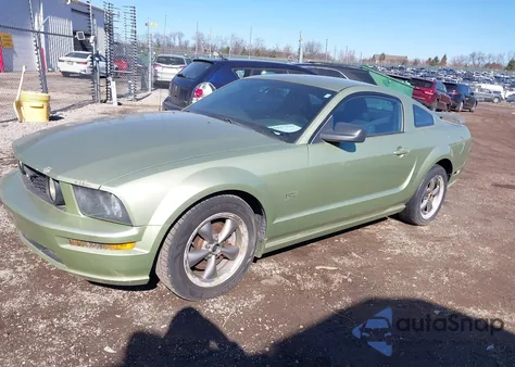 2006 Ford Mustang Gt z USA, uszkodzony, nr VIN 1ZVHT82H365106429